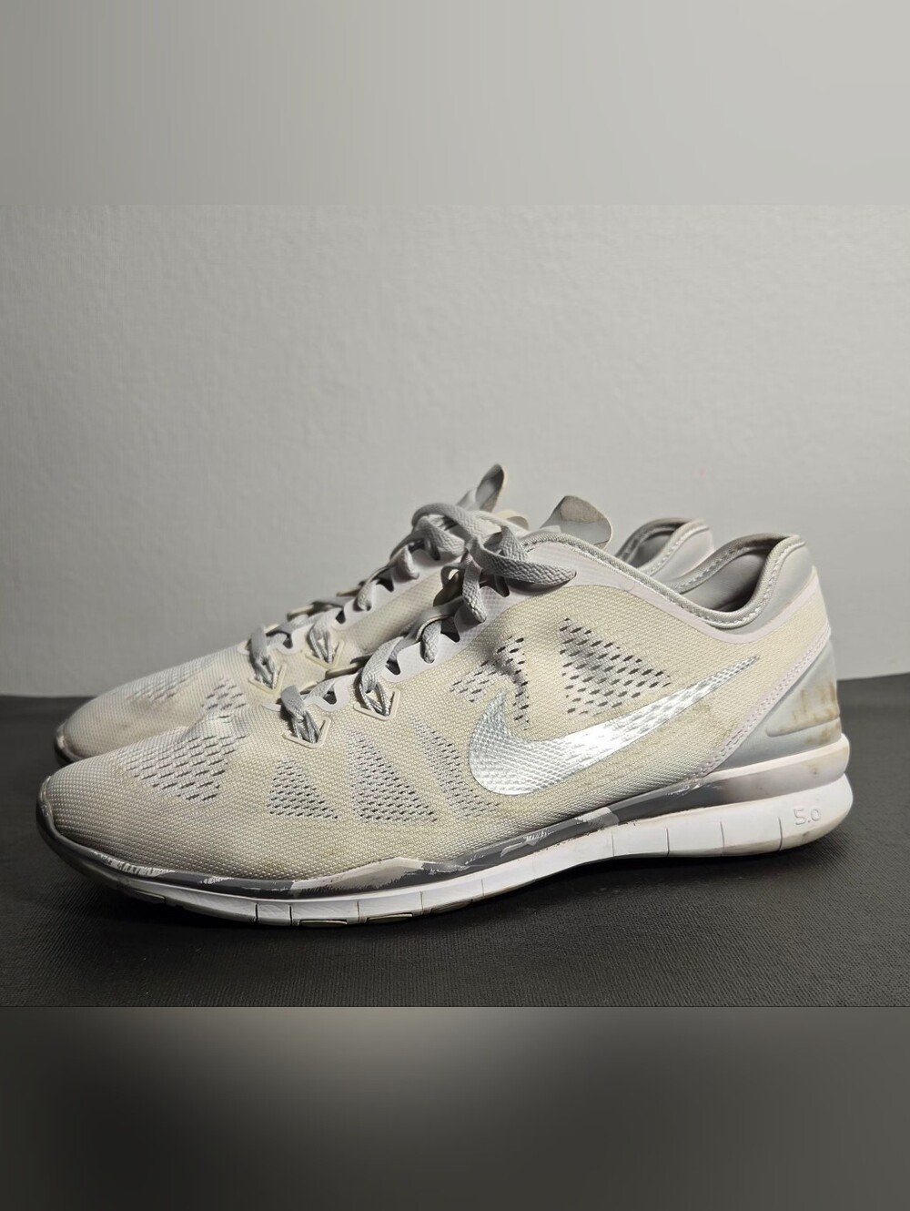 Rare Nike Shoes Womens 11.5 Free 5.0 TR Fit 5 Running Sneakers White  704674-100